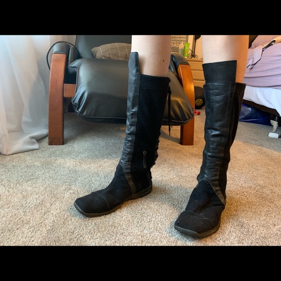 Shoes - Picture 5 of 5